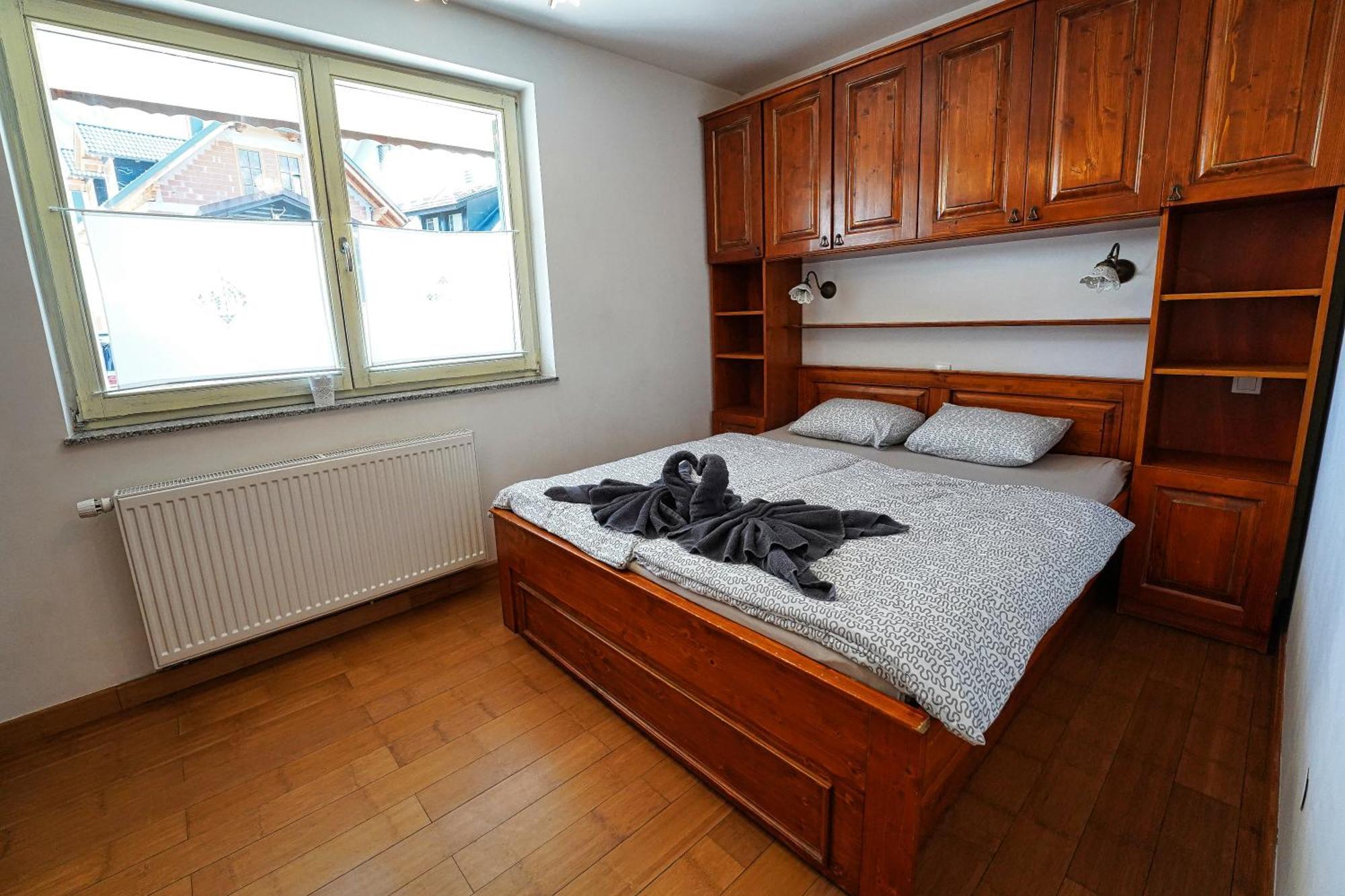 Apartment Mojstrovka With Terrace In City Center 克拉尼斯卡戈拉 外观 照片